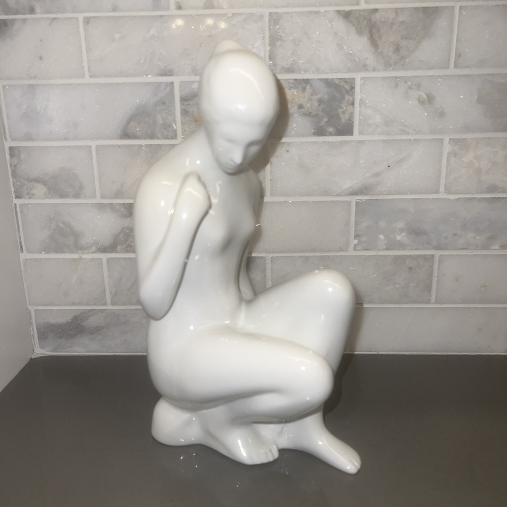 Hand Painted ROYAL DUX LADY WHITE GLOSSY PORCELAIN  MARKED